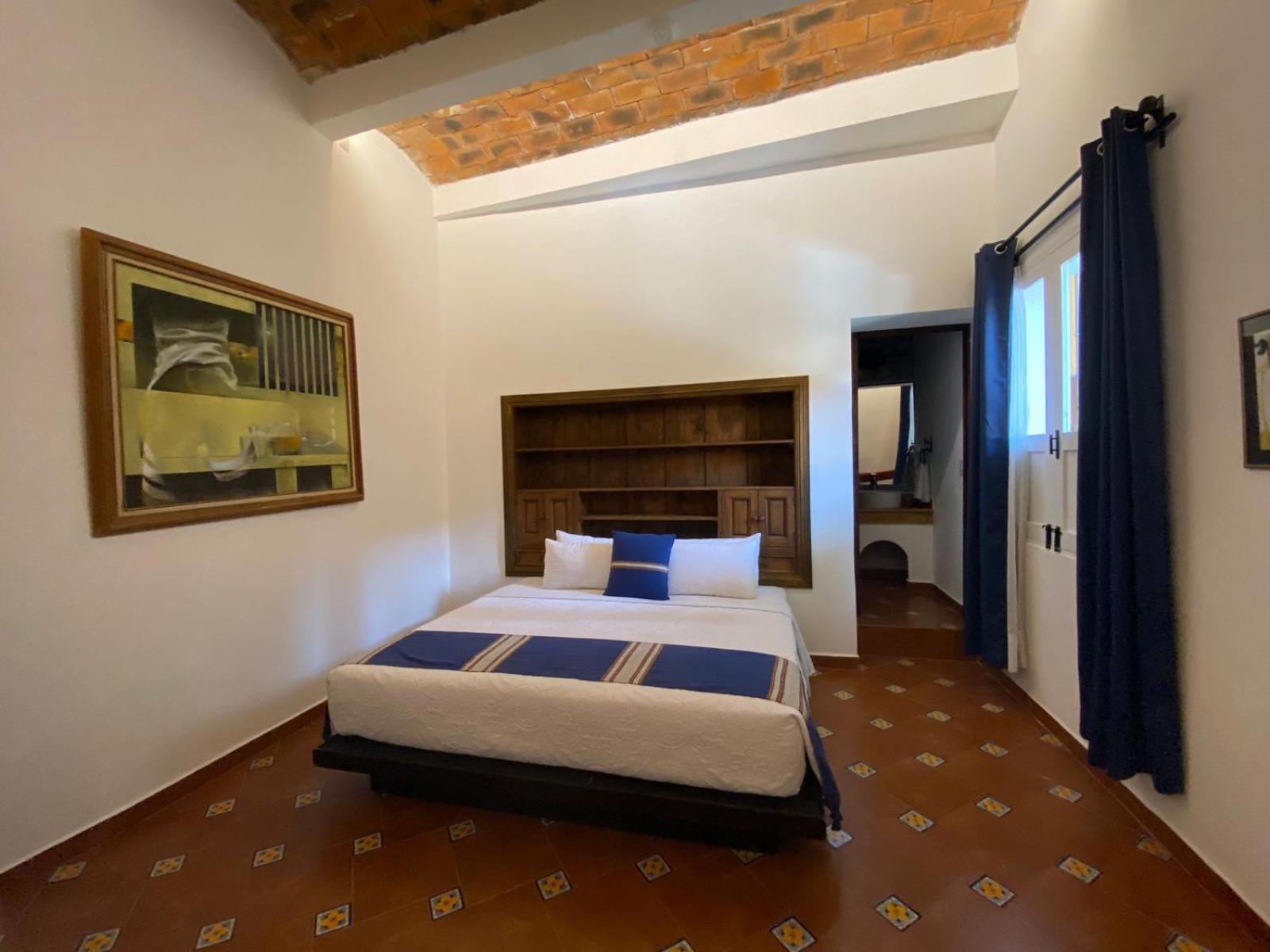 Hotel Hacienda Monteverde Альенде Номер фото