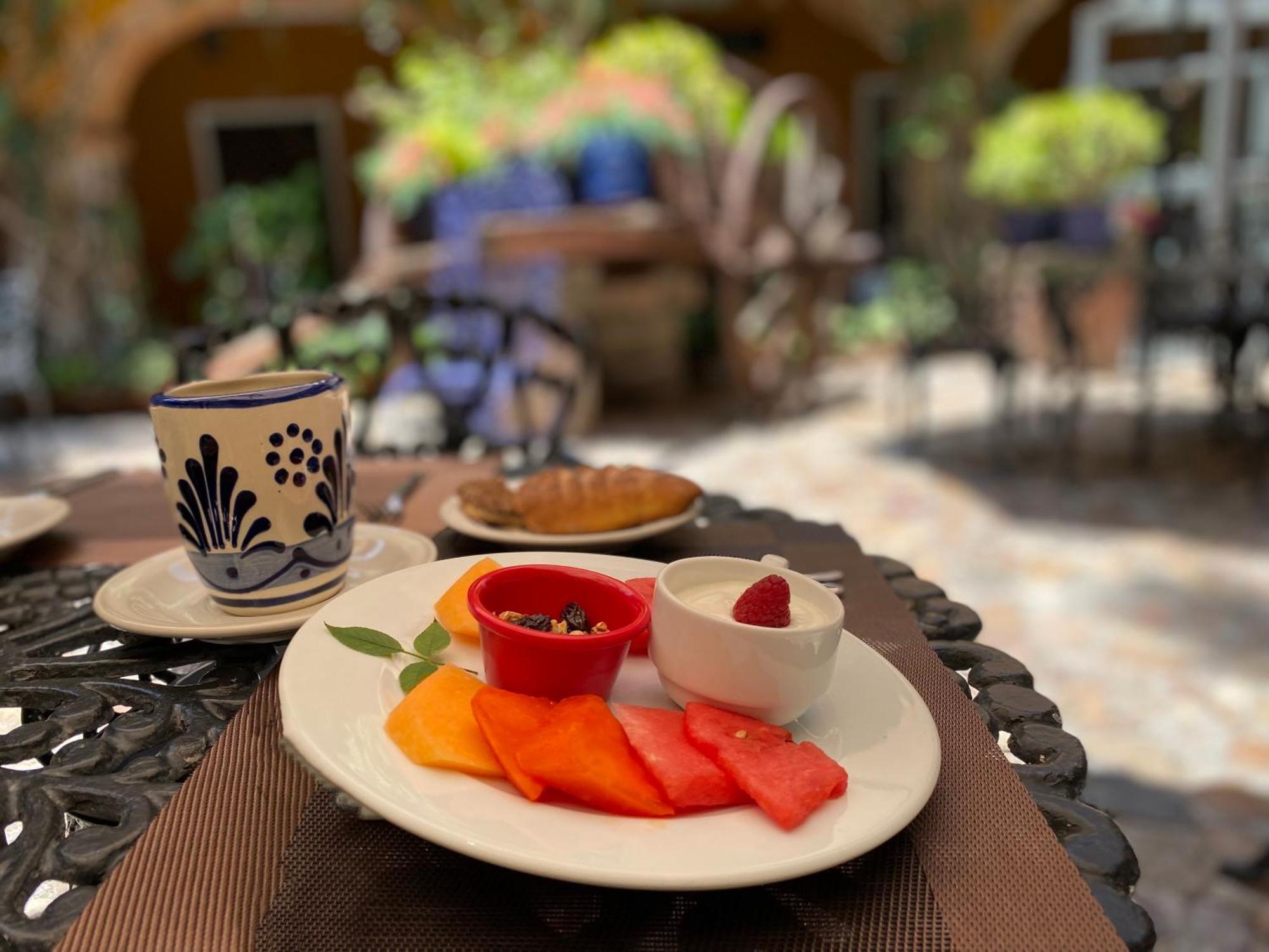 Hotel Hacienda Monteverde Альенде Экстерьер фото